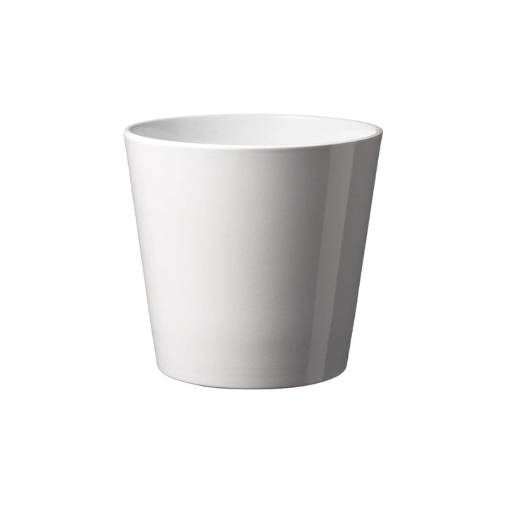Vaso tondo Dallas in ceramica bianca lucida, dal profilo conico e superficie liscia, isolato su sfondo bianco